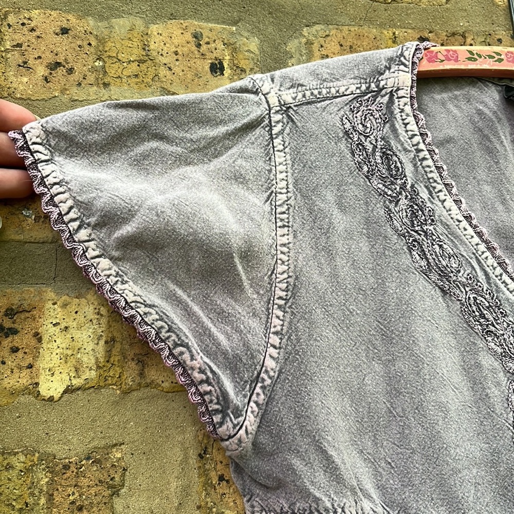 Sacred Thread Embroidered Shirt - Picture 2 of 7